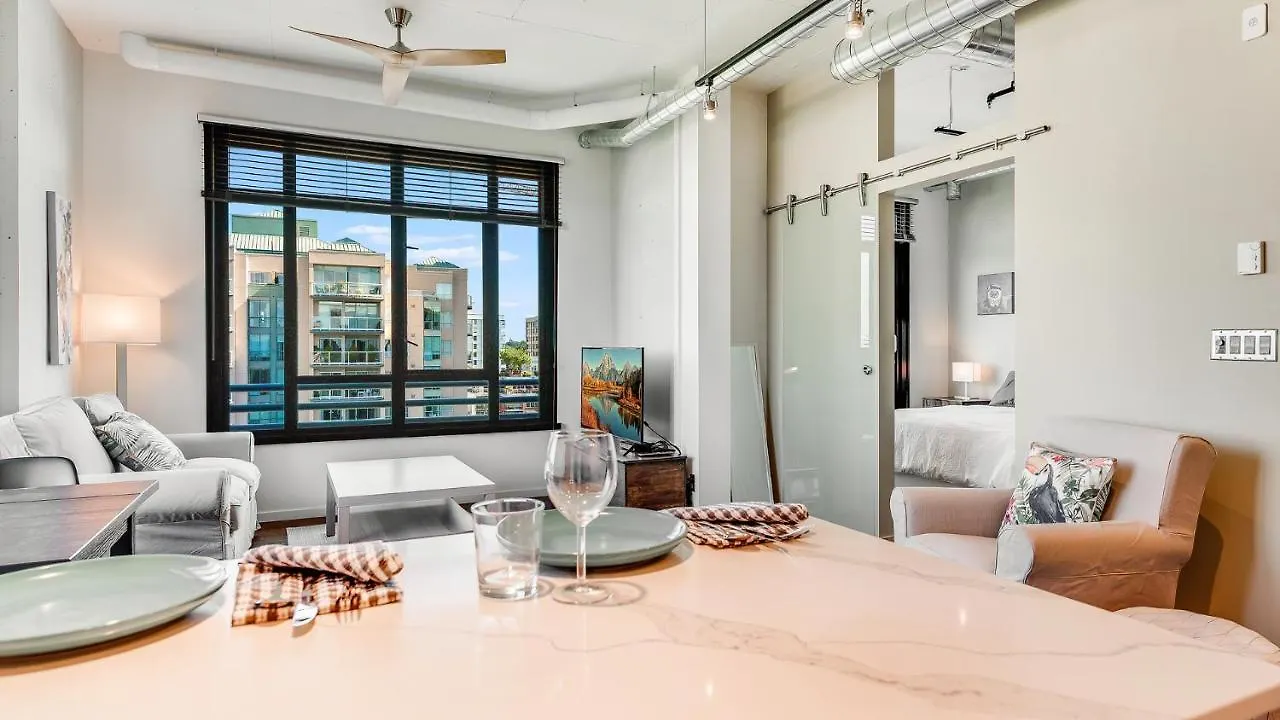 Urban City Living At The Jukebox Victoria