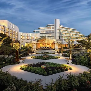 4* Hotel At Laurel Point